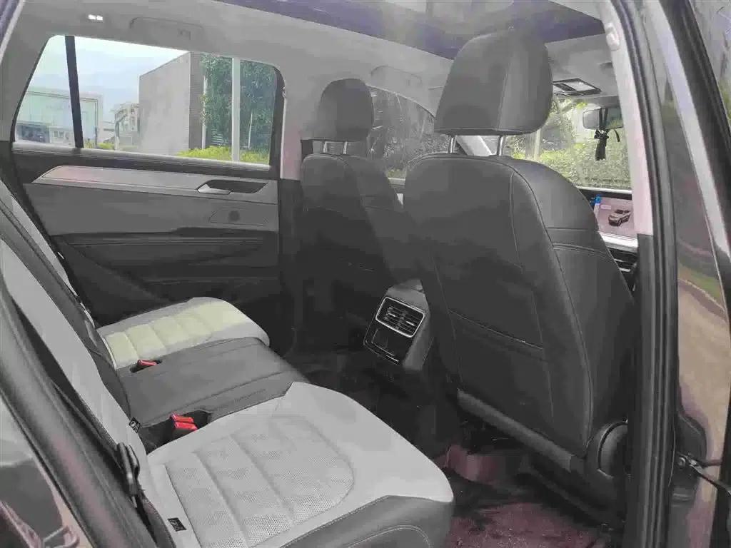 2025 Range Rover 330TSI Luxury Cruiser (Popular Edition) — миниатюра 6