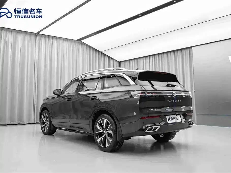 2024 Range Rover 380TSI AWD R-Line Touring Edition — миниатюра 7