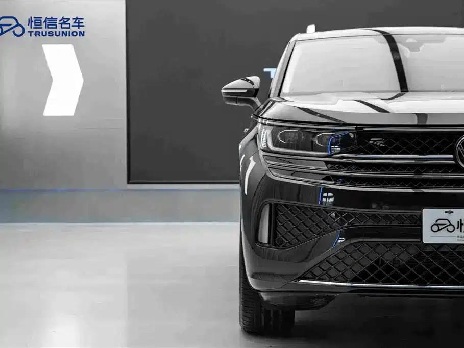 2024 Range Rover 380TSI AWD R-Line Touring Edition — миниатюра 8