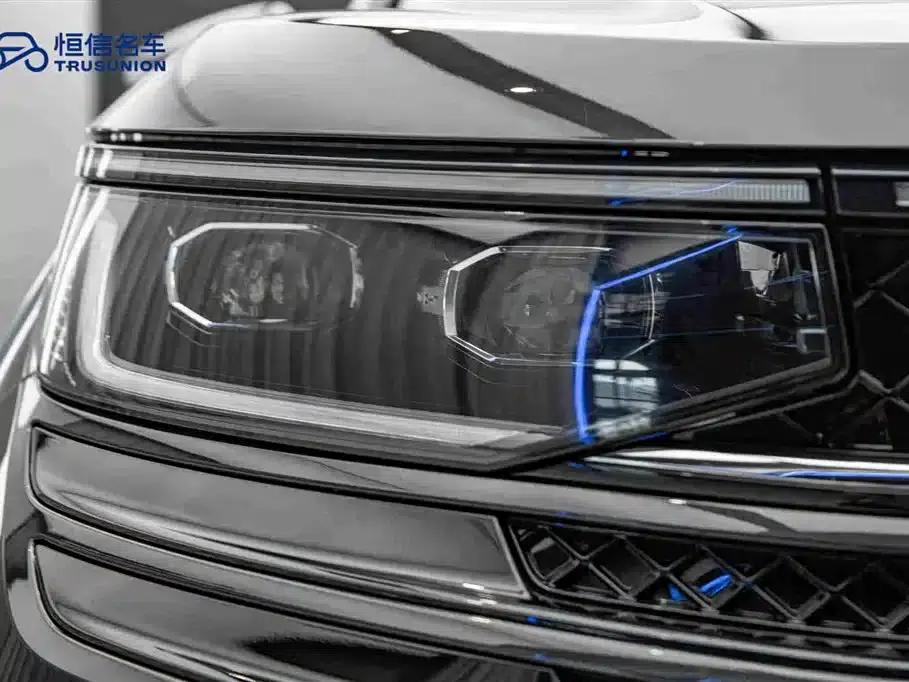 2024 Range Rover 380TSI AWD R-Line Touring Edition — миниатюра 10