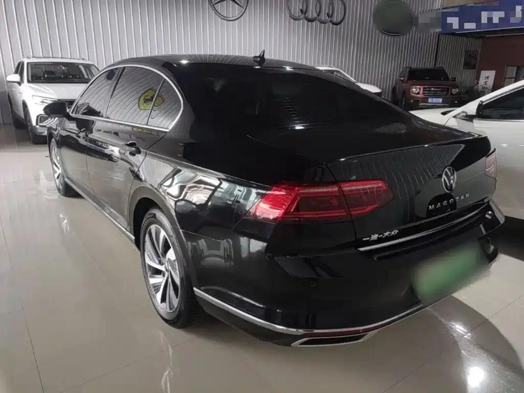 2022 Volkswagen Passat PHEV GTE Luxury Edition — миниатюра 5