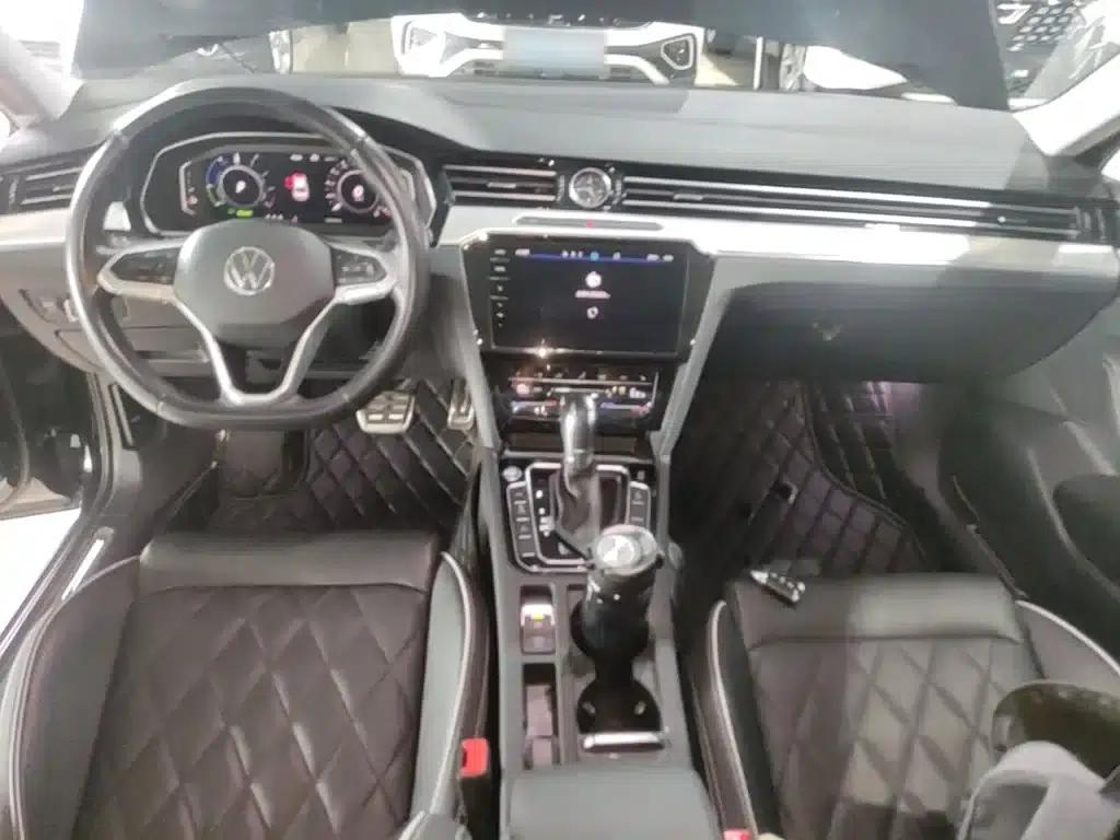 2022 Volkswagen Passat PHEV GTE Luxury Edition — миниатюра 10
