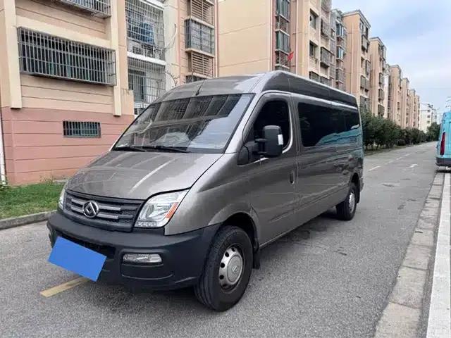 Xintu V80 2021 2.0T PLUS Manual Long Wheelbase Mid-Roof 6/7/8/9 Seats