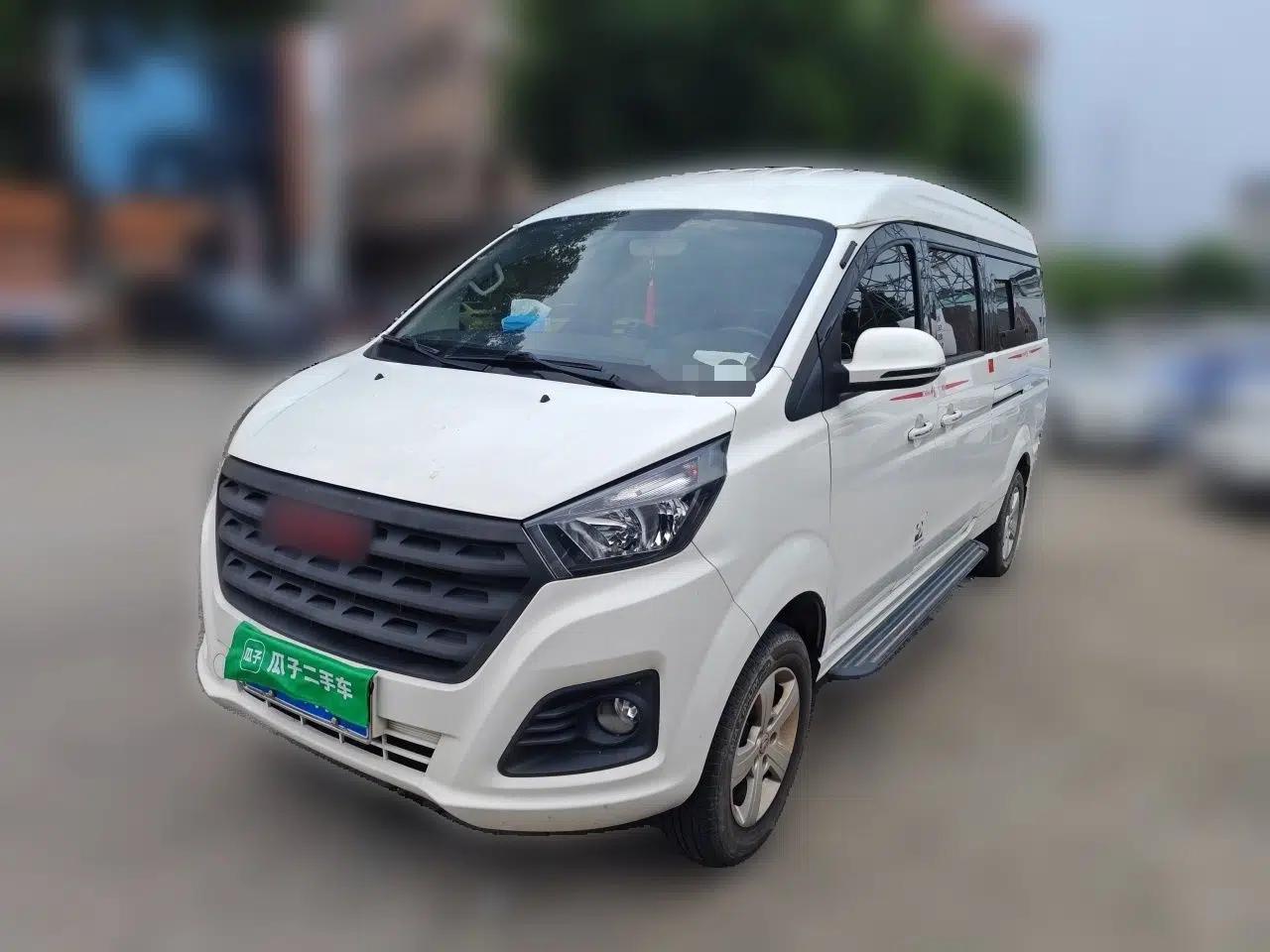 Jinbei Gold Hiace 2021 2.0L Passenger Van Travel Lion 7-Seater — миниатюра 1