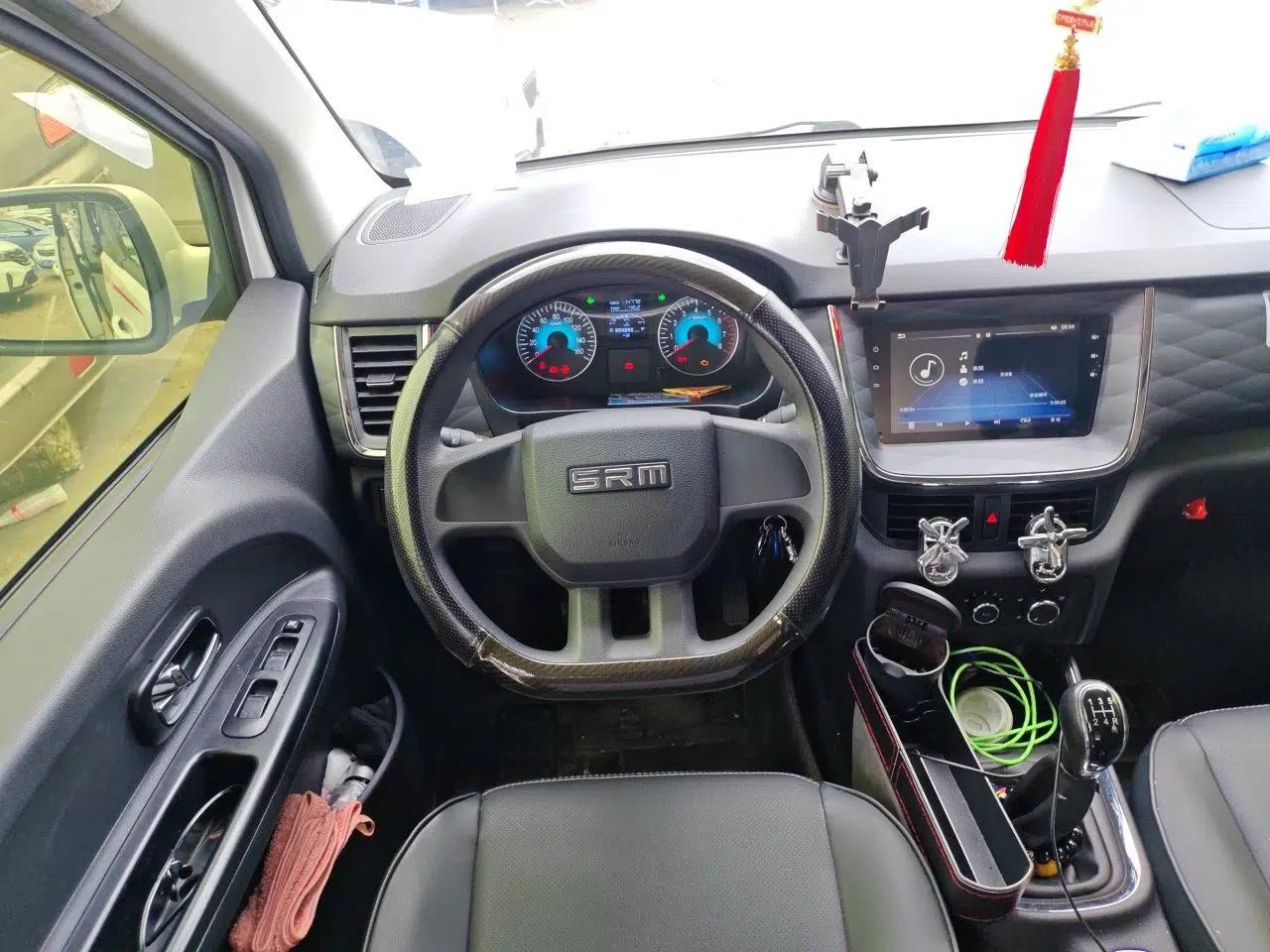 Jinbei Gold Hiace 2021 2.0L Passenger Van Travel Lion 7-Seater — миниатюра 10