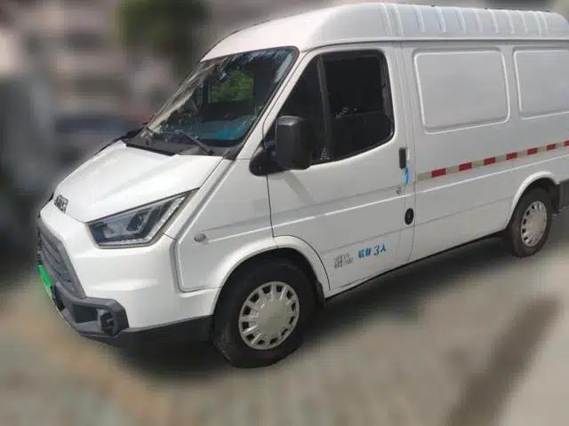 JMC Transit 2017 2.8T Commercial Version Short Wheelbase Mid-Roof 3-Seater JX493
