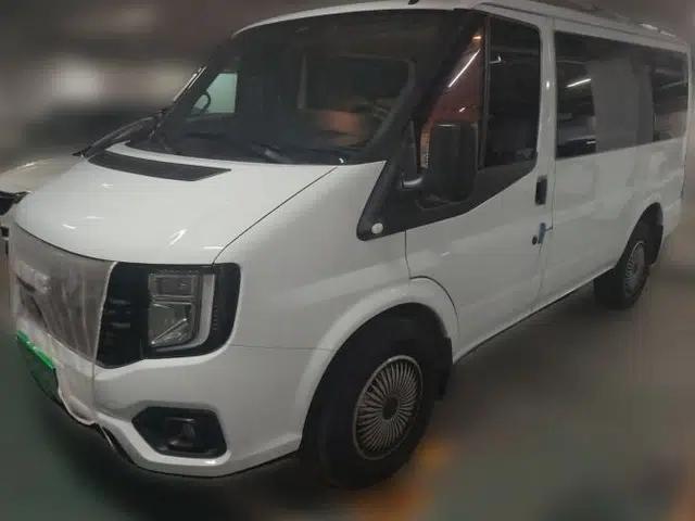 JMC Fushun 2023 2.0T Manual Short-Wheelbase Garage Edition Commercial Multi-Purpose 6-Seater Passenger Vehicle