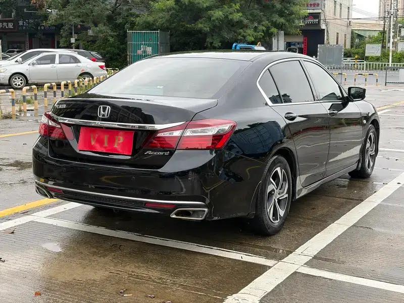 2016 Honda Accord 2.0L Comfort Edition — миниатюра 6