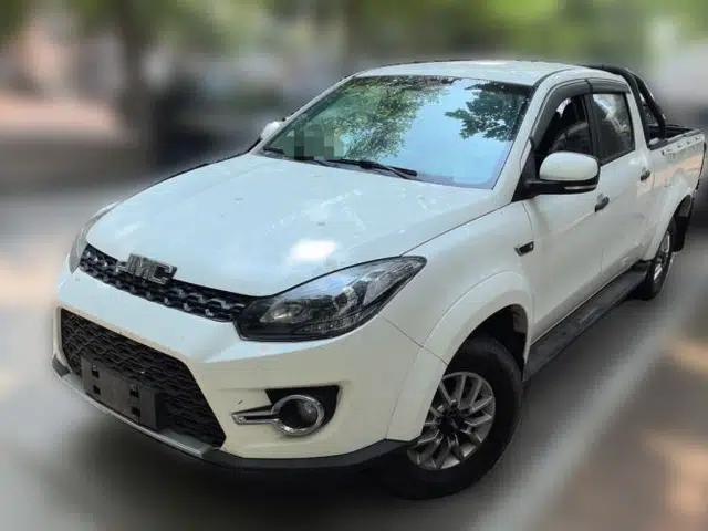 JMC Yuhu 3 2018 2.5T Diesel Two-Wheel Drive Advanced Version with Long Wheelbase