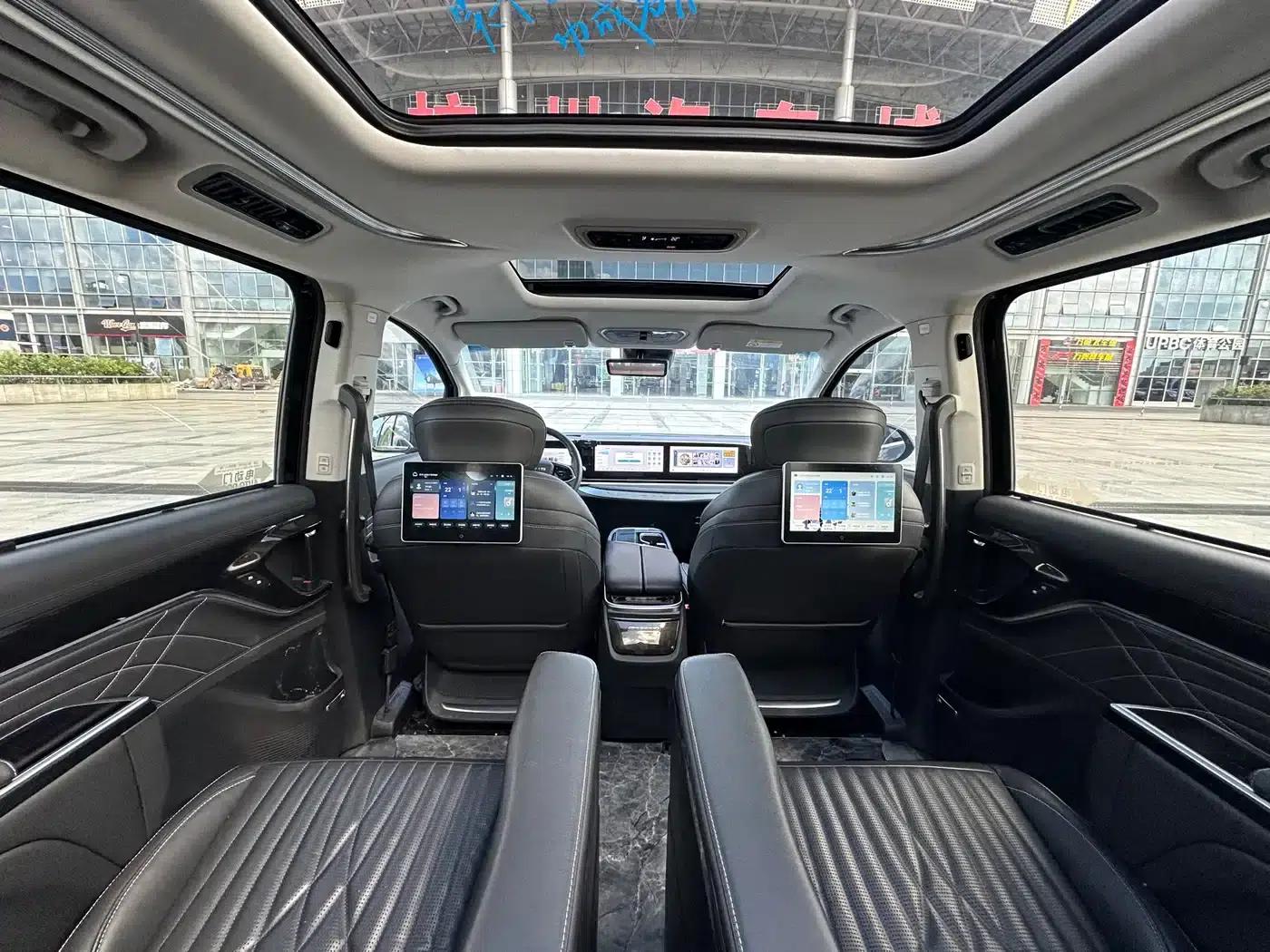 Maxus G90 2022 2.0T Interstellar 7-Seater Edition — миниатюра 11