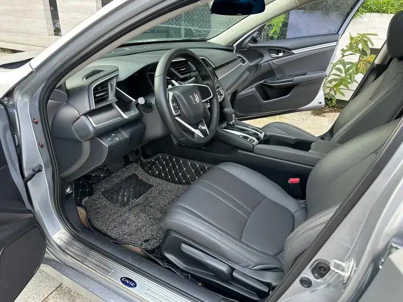 2016 Civic 220TURBO CVT Luxury Edition — миниатюра 12