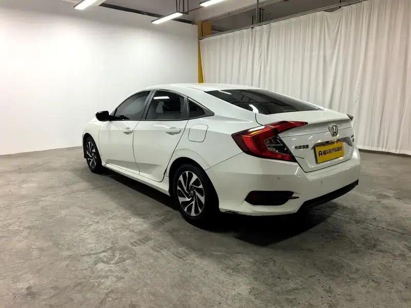 2016 Civic 220TURBO CVT Luxury Edition — миниатюра 5