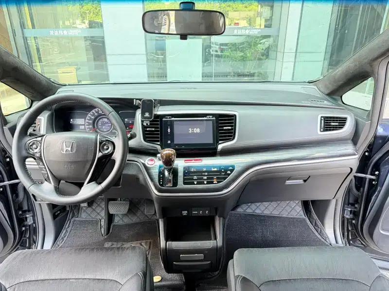 2015 Odyssey Facelift 2.4L Smart Edition — миниатюра 9