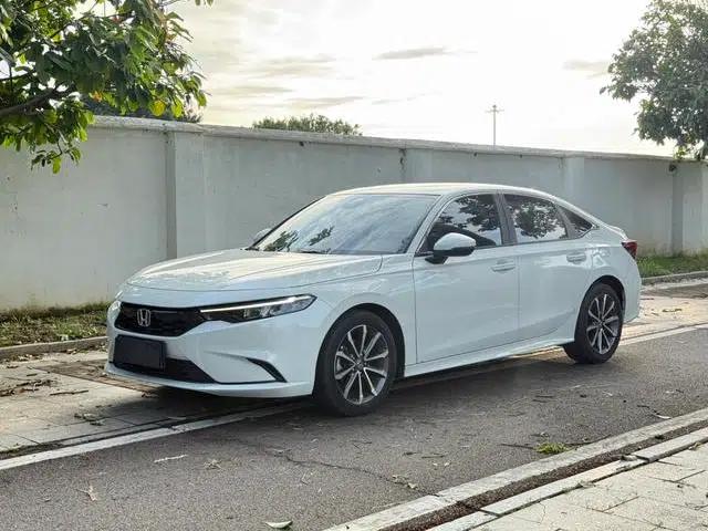 Stylish 2022 240TURBO CVT Deluxe Edition