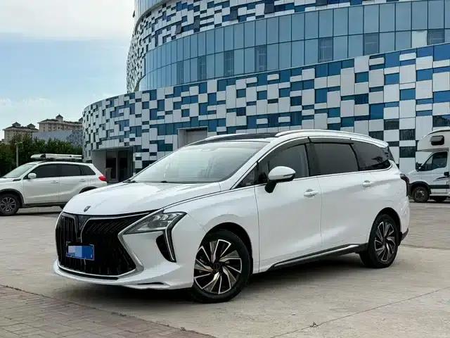 Fengxing Yacht 2022 1.5T DCT Wave Chaser Edition
