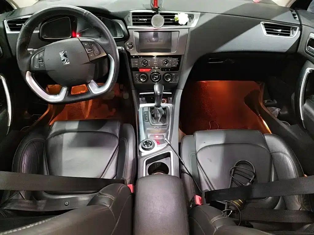 DS 6 2014 1.6T Luxury Edition THP160 — миниатюра 10