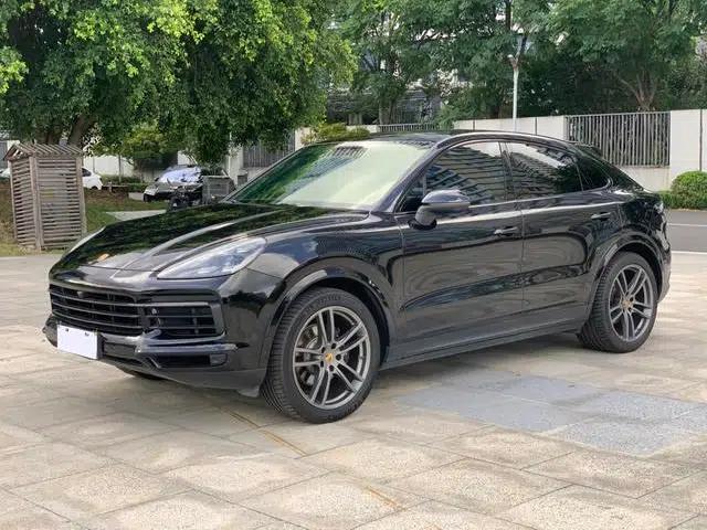 2022 Cayenne Coupé 3.0T Platinum Edition