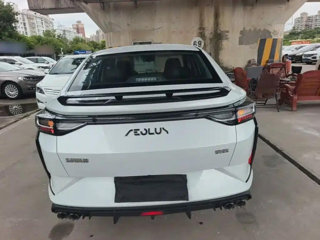 2023 Aeolus Yixuan Mach Edition 1.5L Automatic Wind Chaser — миниатюра 6