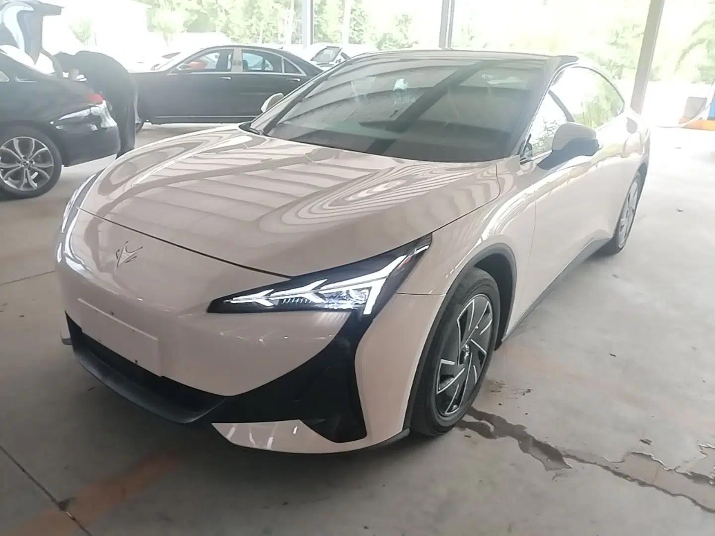 ARCFOX Alpha S5 2024 560PRO 185kW — миниатюра 1