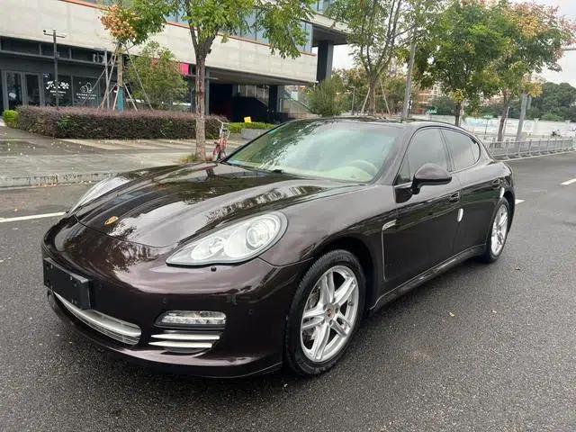 Panamera 2013 Panamera 4 Platinum Edition 3.6L