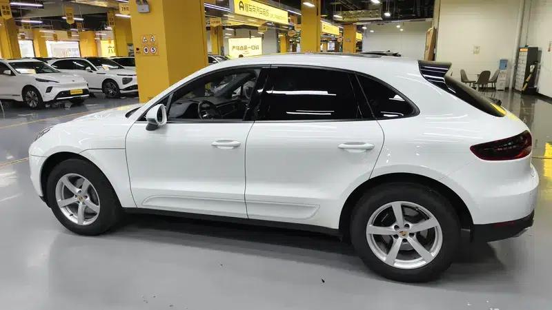 2017 Macan 2.0T — миниатюра 21