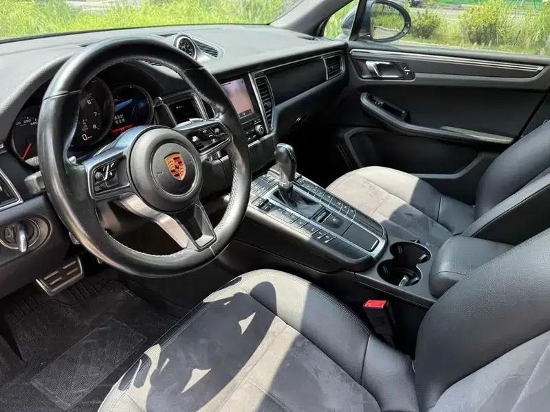 2017 Macan 2.0T — миниатюра 14