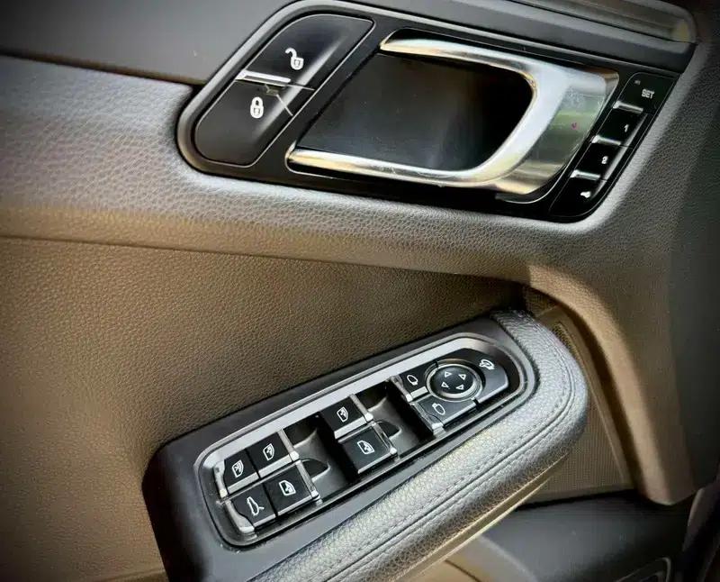 2017 Macan 2.0T — миниатюра 19