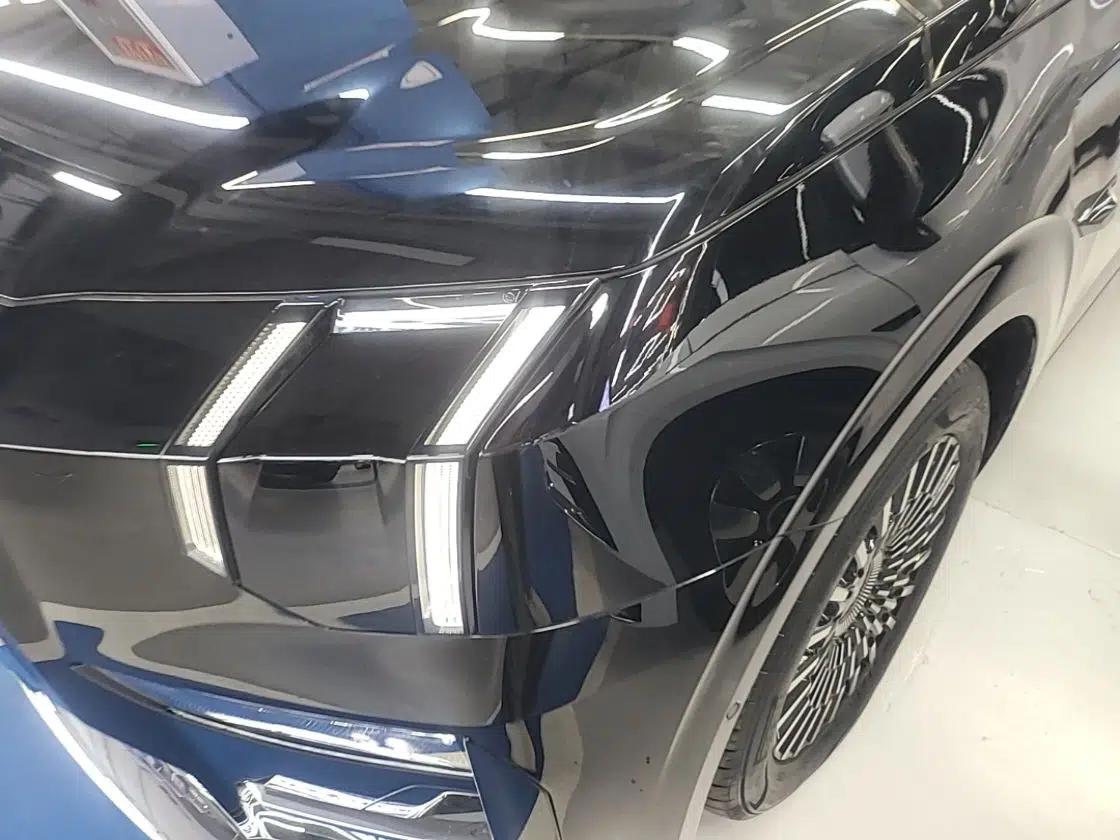 Zeekr 009 2024 Six-Seat Executive Version 4WD 108 kWh — миниатюра 8