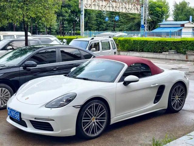 2020 Porsche 718 Boxster 2.0T