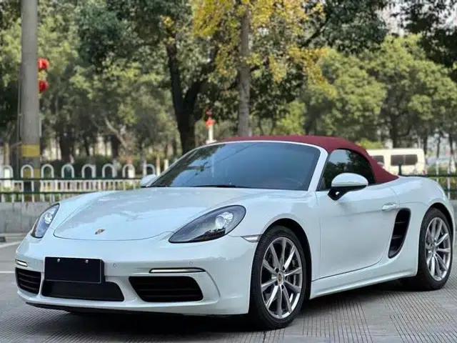 2018 Porsche 718 Boxster 2.0T