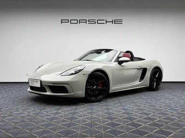 2023 Porsche 718 Boxster 2.0T