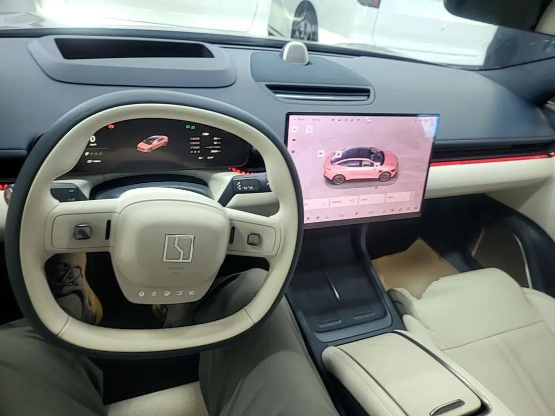 Zeekr 007 2024 Four-Wheel Drive Version 75 kWh — миниатюра 12