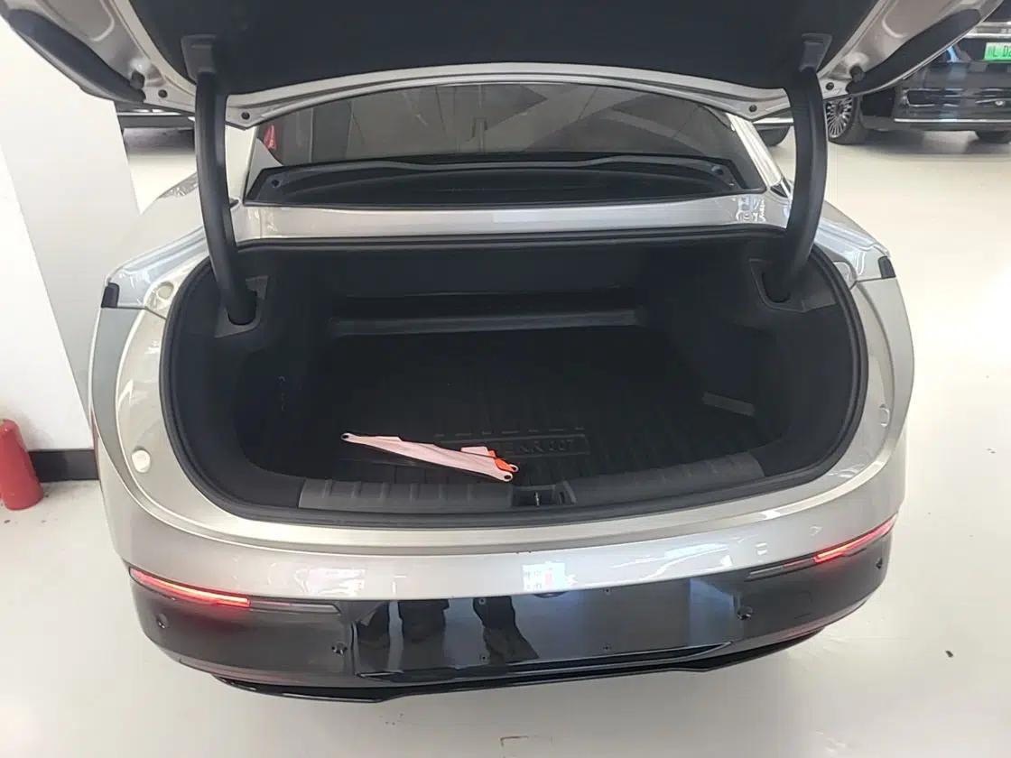 Zeekr 007 2024 Four-Wheel Drive Version 75 kWh — миниатюра 22