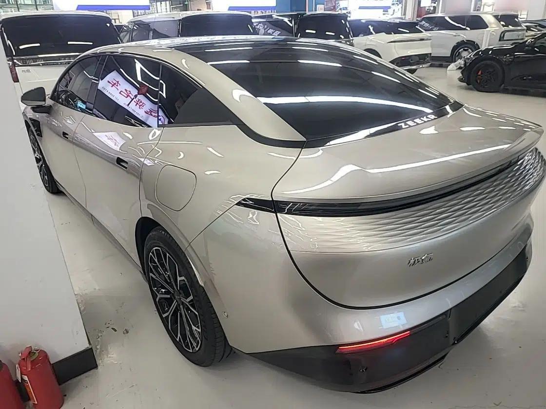 Zeekr 007 2024 Four-Wheel Drive Version 75 kWh — миниатюра 4