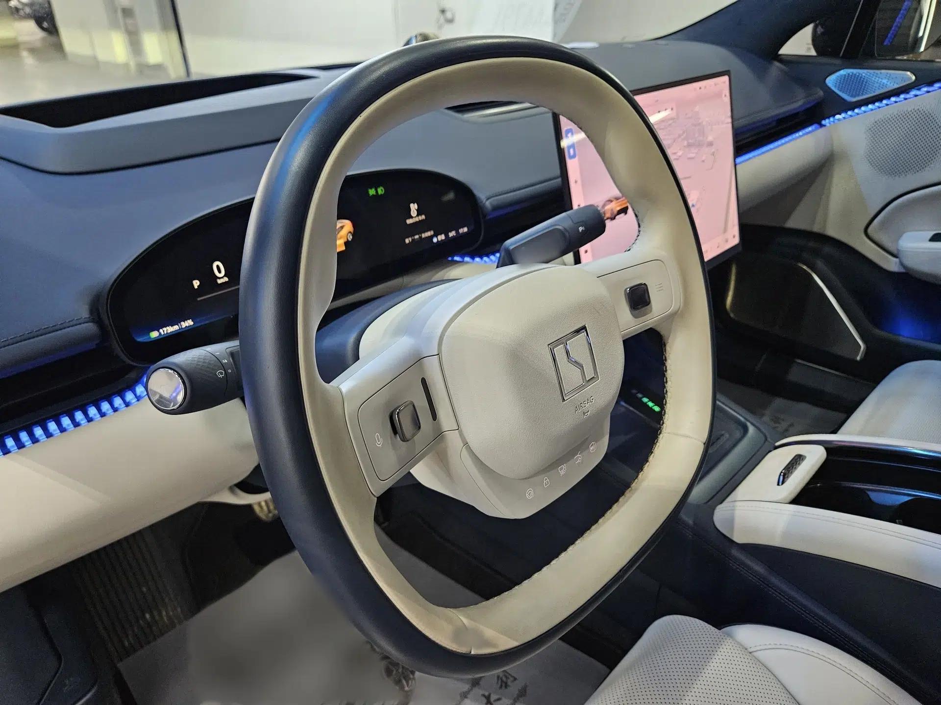 Zeekr 007 2024 Four-Wheel Drive Version 75 kWh — миниатюра 19