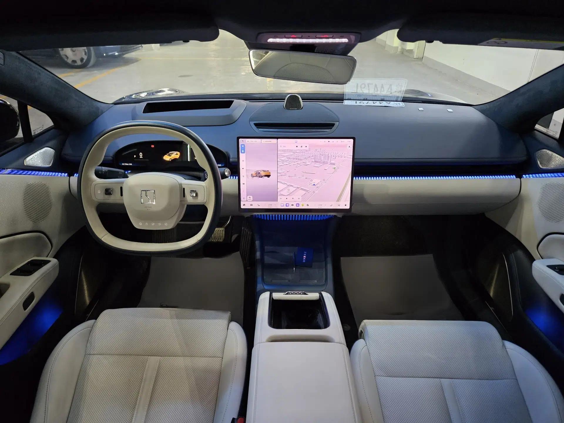 Zeekr 007 2024 Four-Wheel Drive Version 75 kWh — миниатюра 31