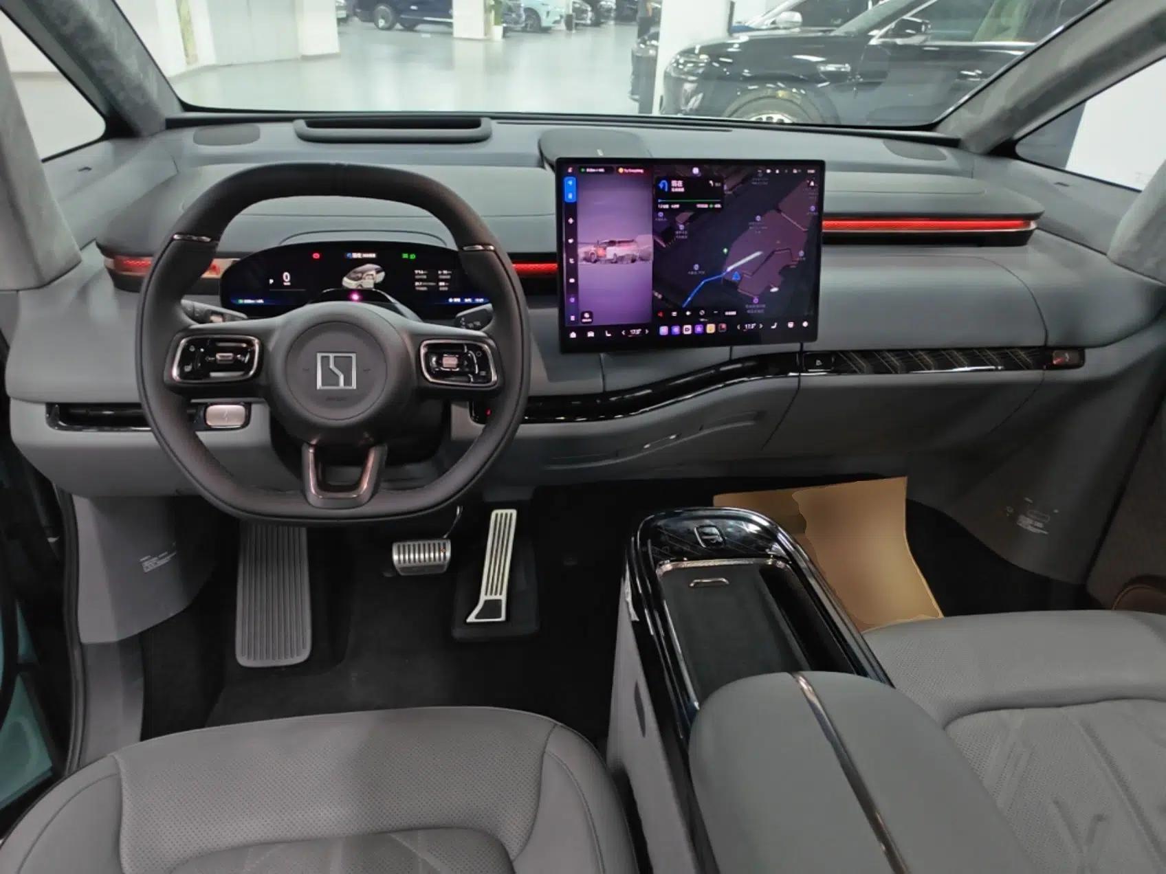 Zeekr MIX 2025 Long-Range Intelligent Driving Edition — миниатюра 17