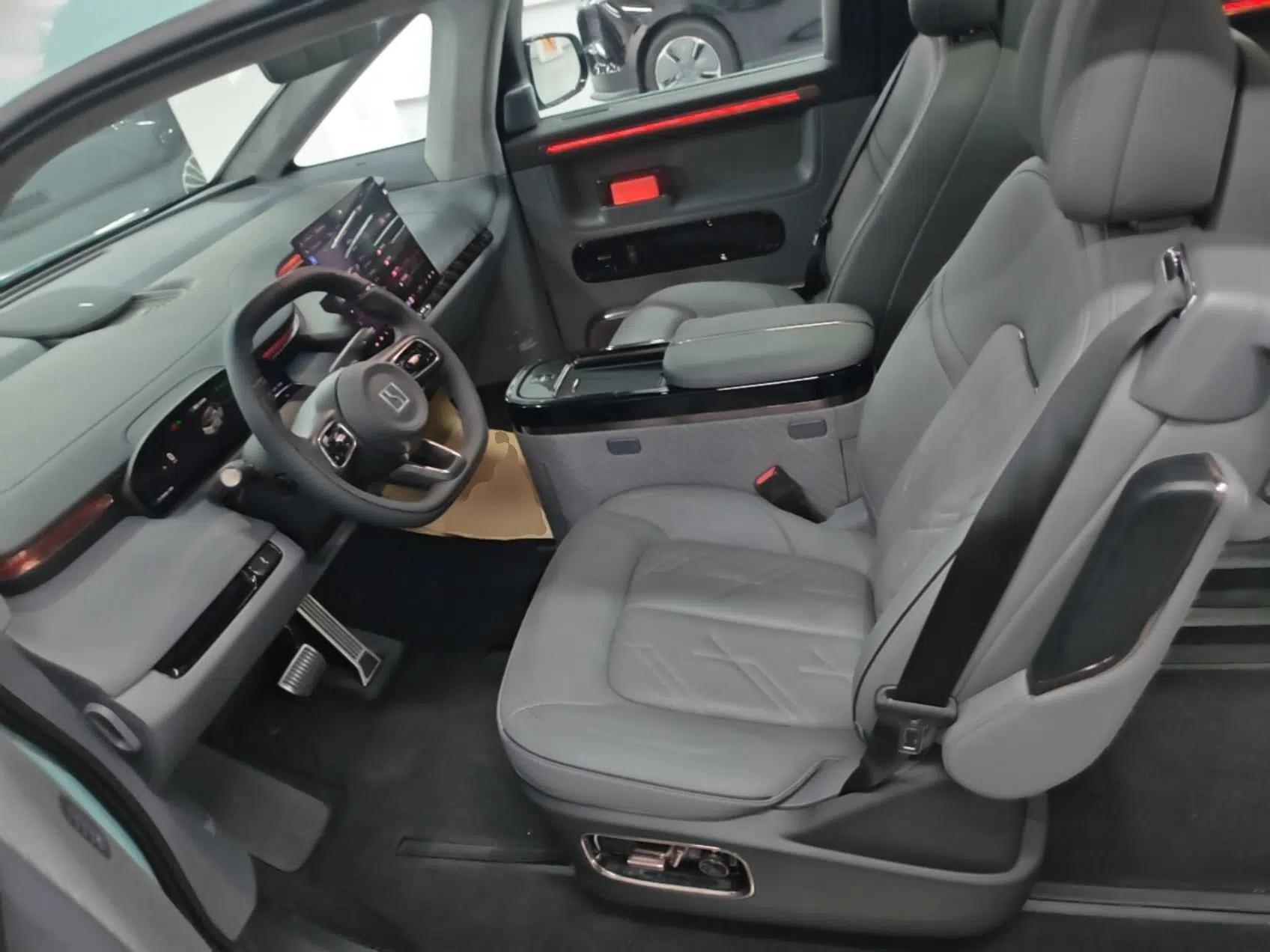 Zeekr MIX 2025 Long-Range Intelligent Driving Edition — миниатюра 22