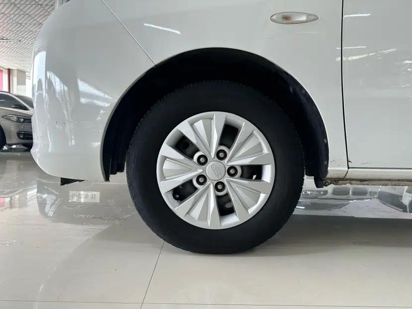 JAC Refine M3 2019 PLUS Maker Edition 1.8L Luxury Model — миниатюра 15