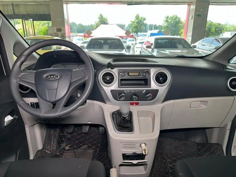 JAC Refine M3 2019 PLUS Maker Edition 1.8L Luxury Model — миниатюра 27