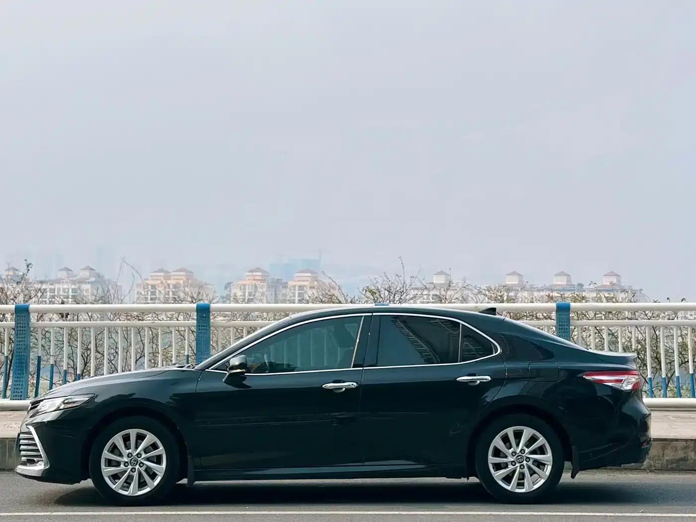 2021 Camry 2.0G Luxury Edition — миниатюра 4