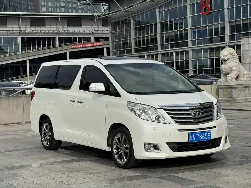 2012 Alphard 3.5L Premium Edition — миниатюра 3