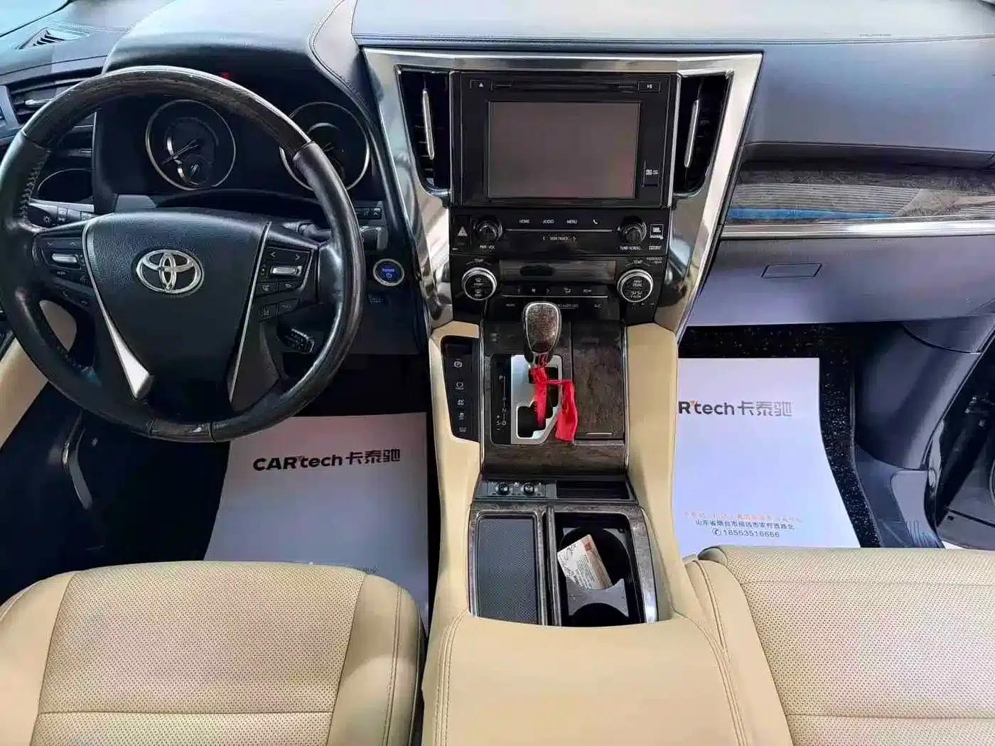 2019 Alphard Hybrid 2.5L Premium Edition — миниатюра 8