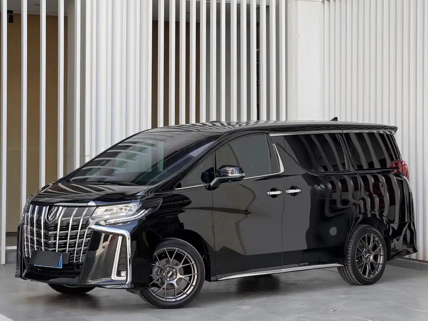 2015 Alphard 3.5L Premium Edition — миниатюра 1
