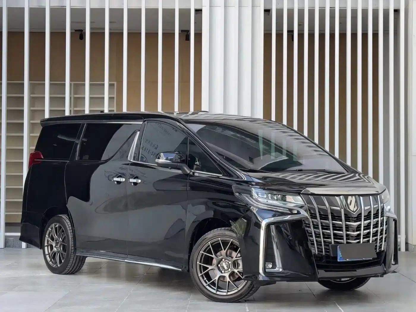 2015 Alphard 3.5L Premium Edition — миниатюра 3