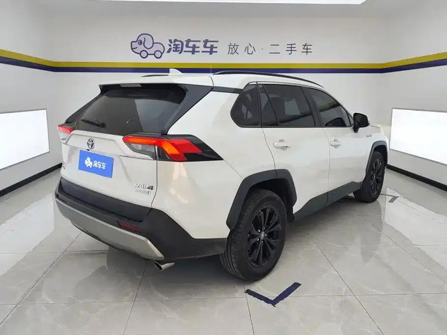 2023 RAV4 Hybrid 2.5L E-CVT AWD Elite Plus Edition — миниатюра 3