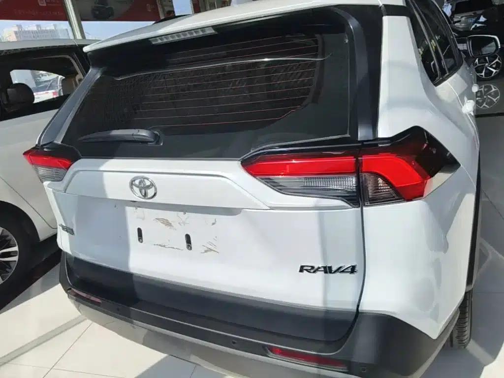 2023 RAV4 2.0L CVT 2WD Fashion Plus Edition — миниатюра 6