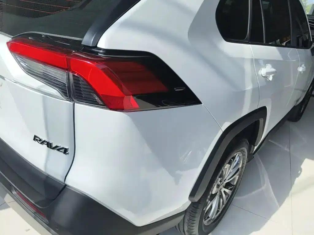 2023 RAV4 2.0L CVT 2WD Fashion Plus Edition — миниатюра 8