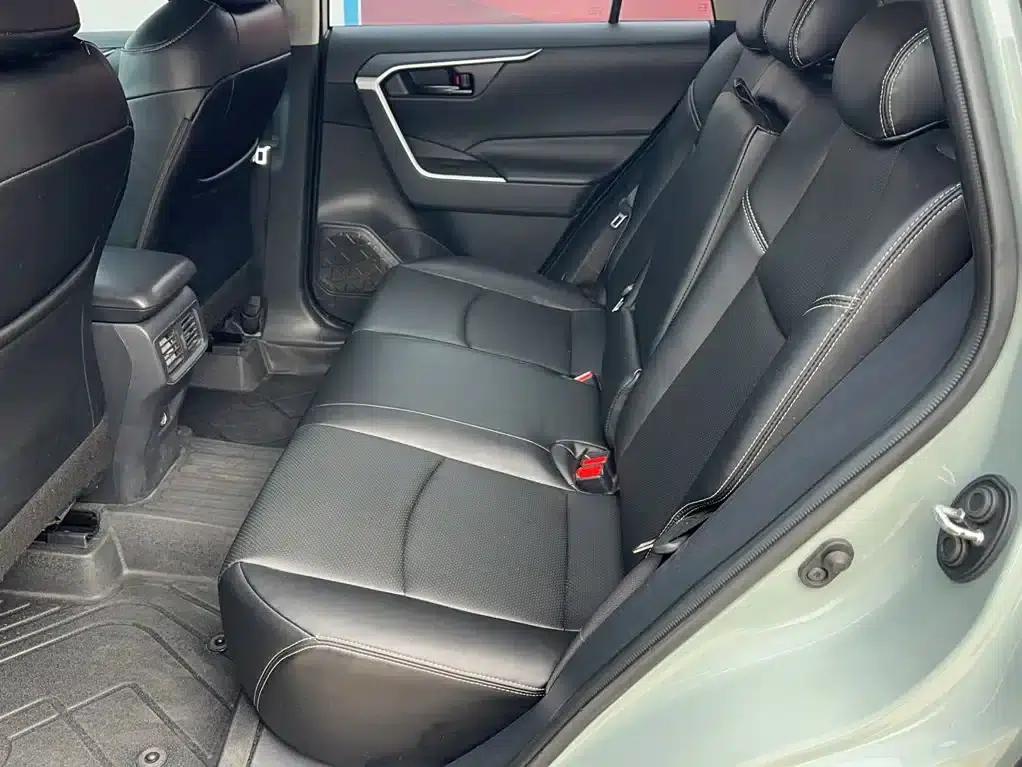 2021 Toyota RAV4 2.0L CVT 2WD Urban Edition — миниатюра 15