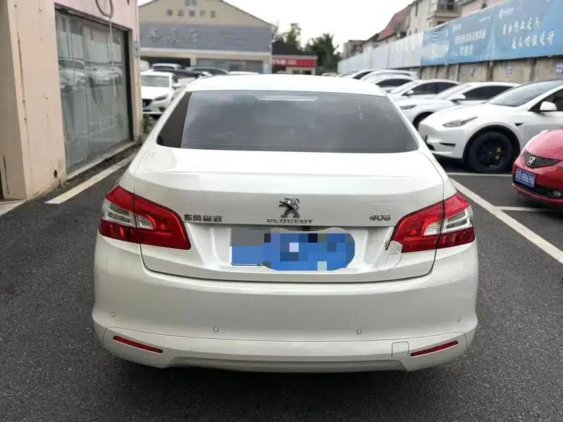 Peugeot 408 2015 1.2T Automatic Glory Edition — миниатюра 4
